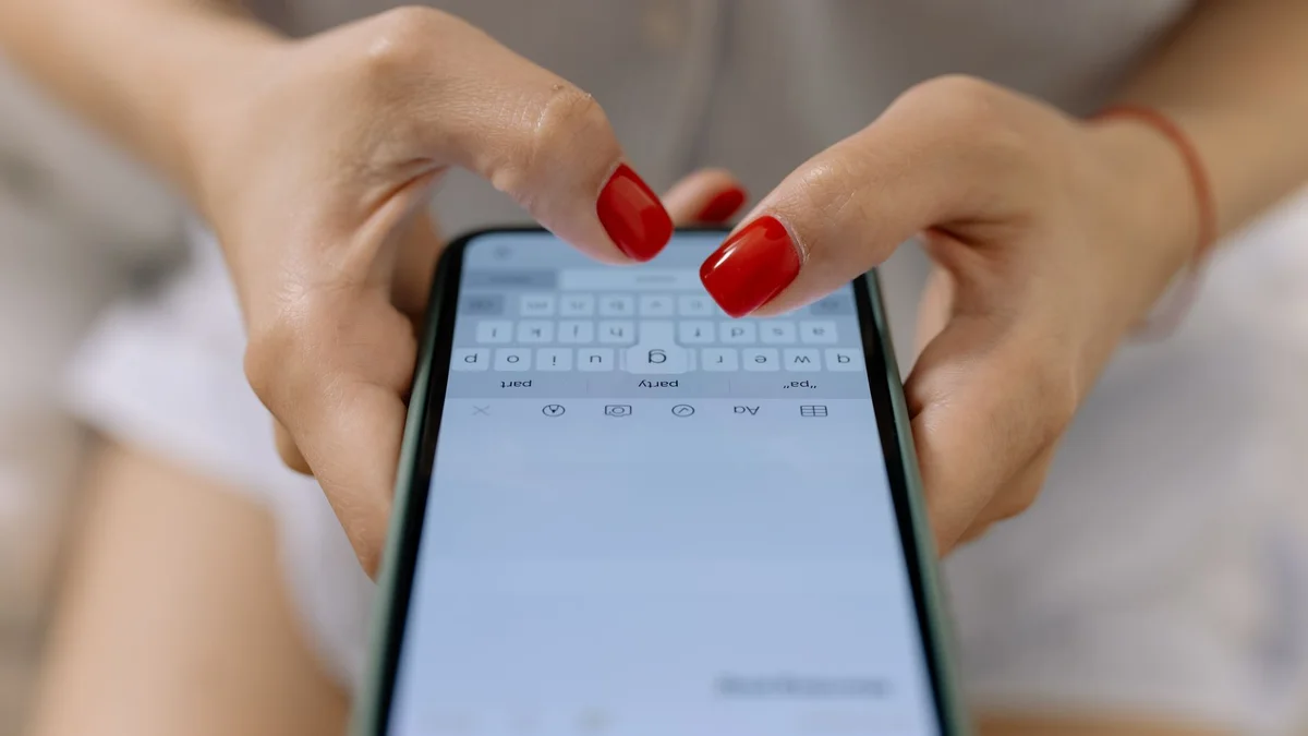 Comment les pirates volent votre compte WhatsApp via appel vidéo et partage d'écran ?