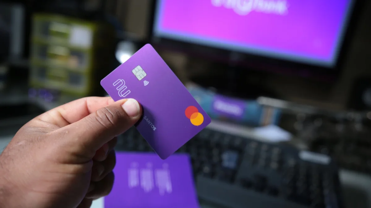 Police alerte : comment reconnaître et se protéger de l'arnaque à la fausse carte bancaire avec QR code